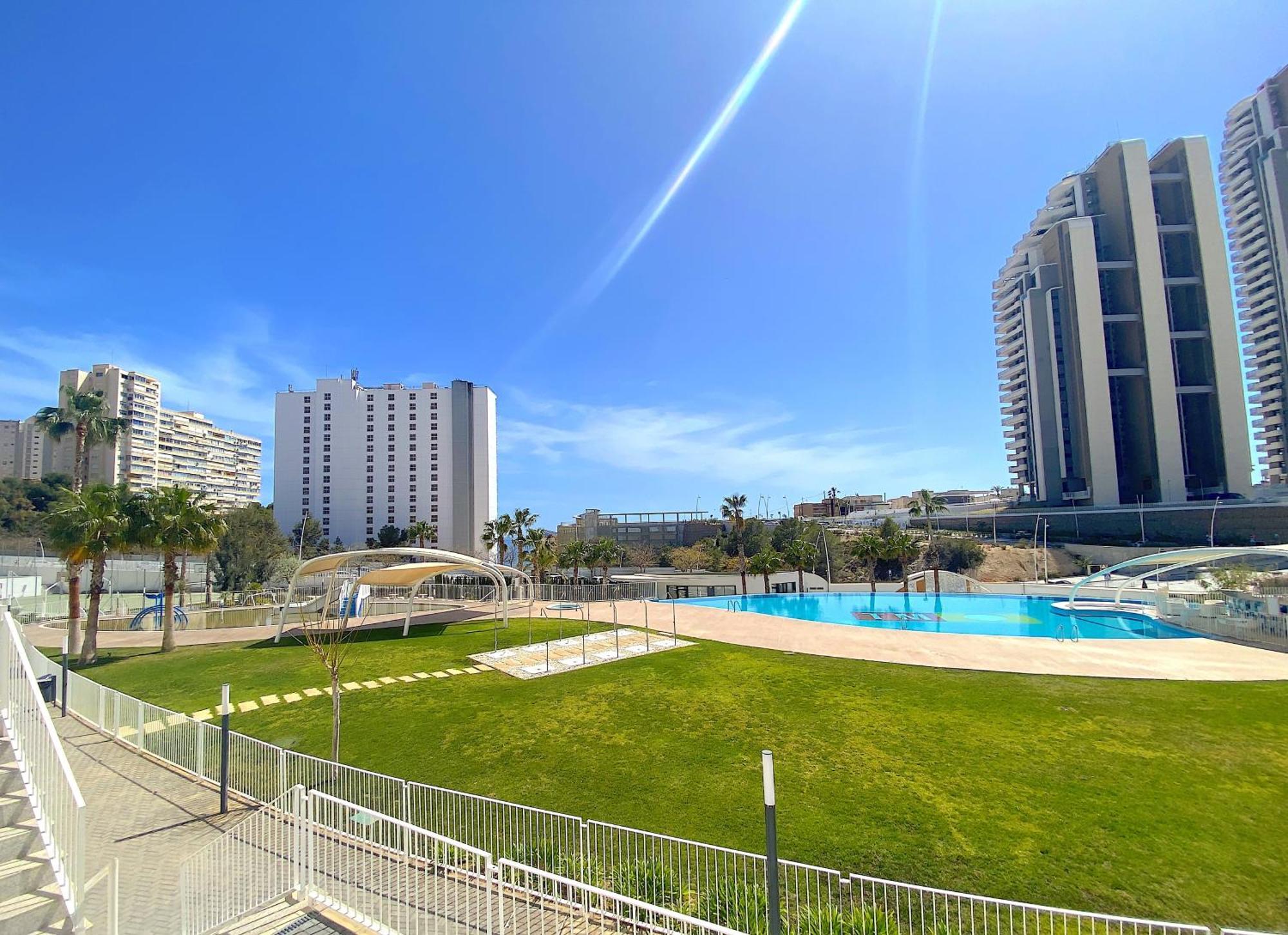 בנידורם Lujoso Apartament Con Impresionantes Vistas Al Mar מראה חיצוני תמונה